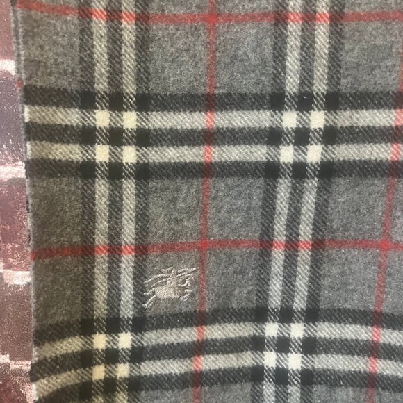 Burberry Classic Giant Check Cashmere Scarf - Grey/Charcoal & Red - Picture 4 of 6